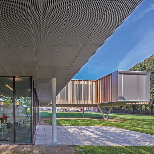 Platten-Zwischendecke - Luxalon® Planks Stretch - Hunter Douglas Architectural - Metall / für Büro / für Konferenzraum