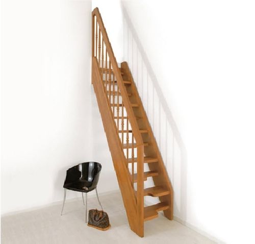 Gerade Treppe - OXA : MINI - FONTANOT - ALBINI & FONTANOT - Holzstufen / mit Holzstruktur / modern
