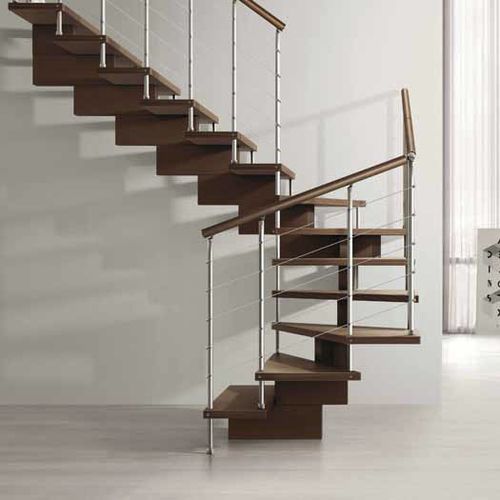 Halbgewendelte Treppe - UNIKA : 010 - FONTANOT - ALBINI & FONTANOT - Holzstufen / mit Holzstruktur / modern