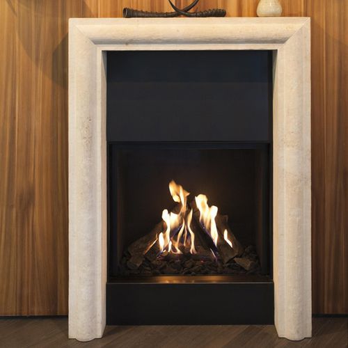 Gaskamin - TRUE VISION 850V - M-Design - bodenstehend / Einseitig / geschlossene Feuerstelle