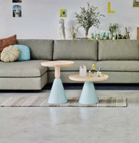 Moderner Hocker - PION - SANCAL - Leder / Gestell aus Holz / Polster