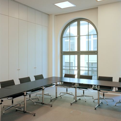 Moderner Besprechungstisch - USM Kitos - USM Modular Furniture - MDF / Laminat / Metall