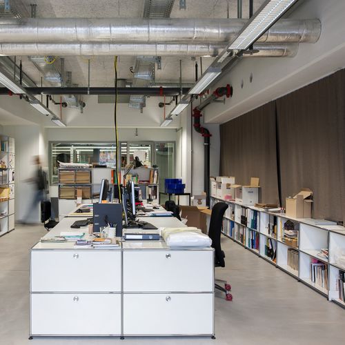 Niedriger Aktenschrank - USM Haller - USM Modular Furniture - Metall / mit Schubladen / modern