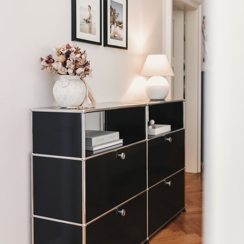 Hohes Sideboard - USM Haller - USM Modular Furniture - modern / Metall / mit Regal