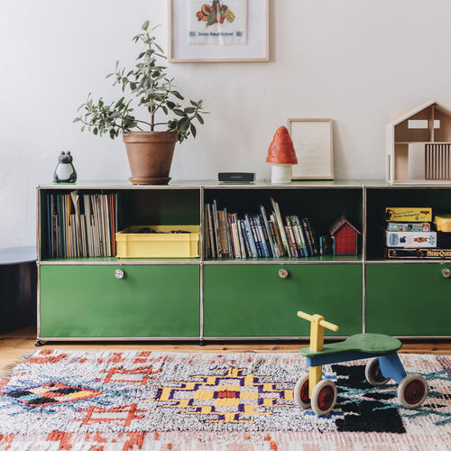 Modernes Sideboard - USM Haller - USM Modular Furniture - Metall / mit Regal / modular