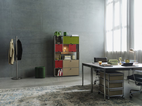 Modulregal - USM Haller Soft Panel – Red and Green - USM Modular Furniture - selbsttragend / modern / Synthetikfaser