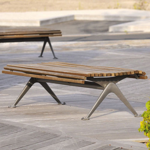 Moderne Bank für den öffentlichen Raum - NAPLES - AREA - Holz / Metall