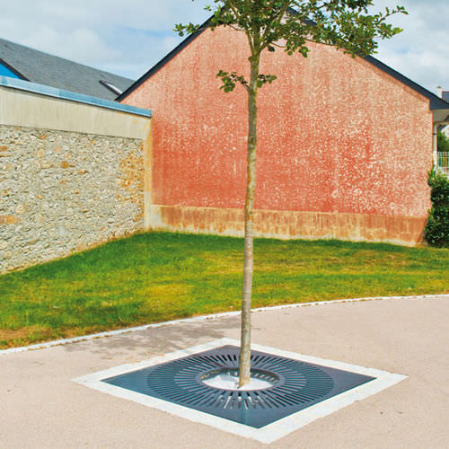 Quadratisches Baumgitter - CARDIFF - AREA - Stahl