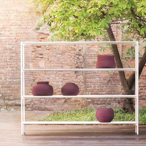 Modernes Regal - PLANO - PAOLA LENTI - lackierter Stahl / Beton / für Garten