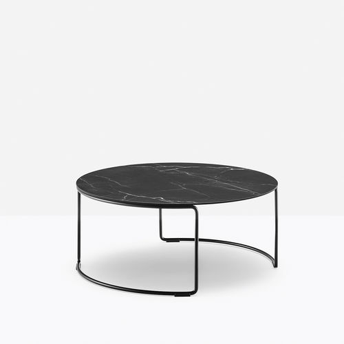 Moderner Couchtisch - circuit CRTD_69X30 - PEDRALI - Marmor / Gestell aus Stahl / rund
