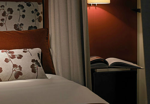 Möbelstoff - CITY INTERIORS - Loro Piana - Blumenmotive / Wolle