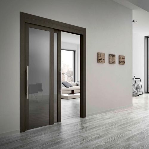 Tür für Innenbereich - ROMAGNOLI - Holz / Schiebe / mit seitlicher Drehachse