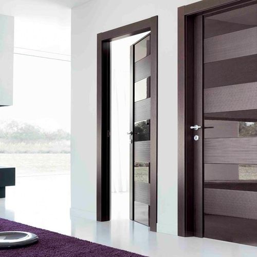 Tür für Innenbereich - PRESTIGE  - ROMAGNOLI - Holz / Leder / mit seitlicher Drehachse