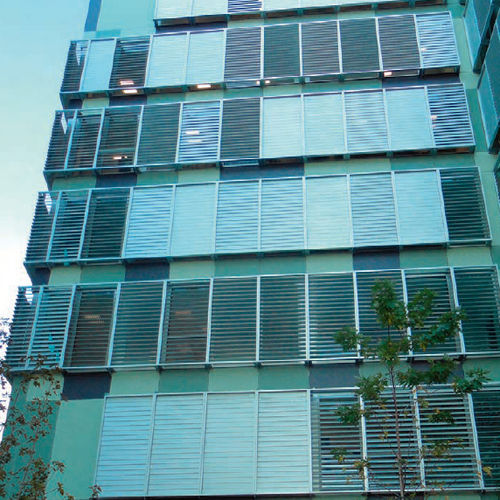Aluminium-Sonnenschutzlamelle - DUTEC 150R - Durmi - Stahl / Polyamid / für Fassaden