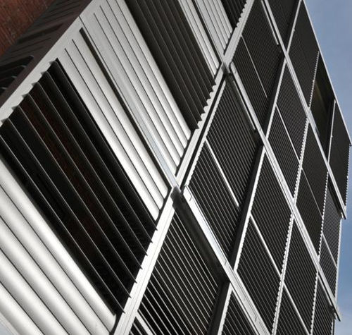 Aluminium-Sonnenschutzlamelle - DUTEC 80R AL - Durmi - für Fassaden / vertikal / schwenkbar