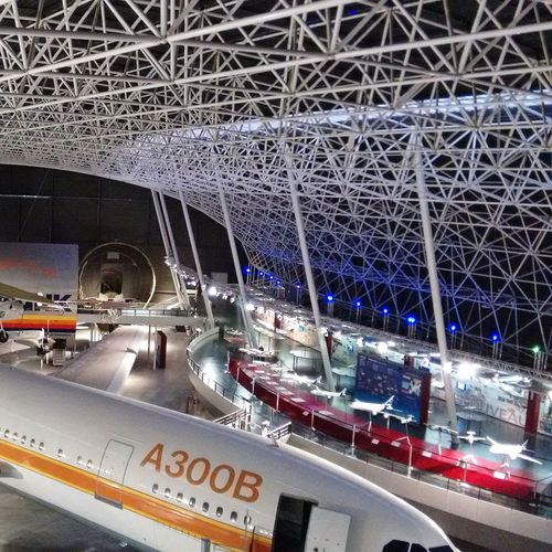 Metall-Dachstuhl / für Bedachungen - EXPOSITION AERONAUTIQUE AEROSCOPIA - Lanik