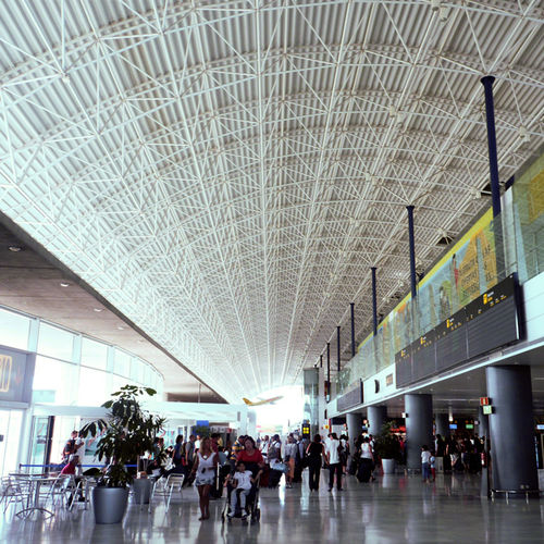 Metall-Dachstuhl / für Bedachungen - AMPLIACIÓN AEROPUERTO DE FUERTEVENTURA - Lanik