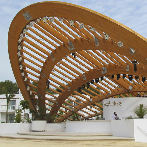 Holz-Dachstuhl / Lamellen - HOTEL DESTINO - Lanik - Zimmerei / für Gewerbegebrauch