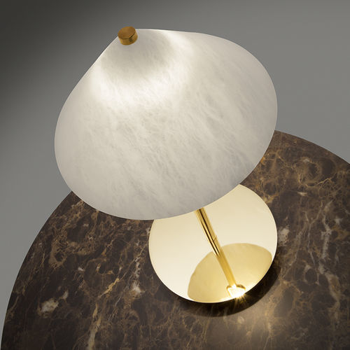 Tischlampe - FUJI - alma light - Eisen / poliertes Messing / Alabaster