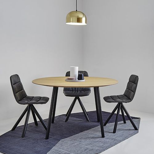 Moderner Tisch - MAARTEN - Viccarbe - MDF / HPL / Gestell aus heißlackiertem Stahl