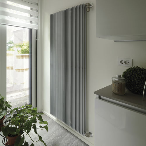 Heißwasser-Heizkörper - HEGOLINE13 - DELTACALOR - 751 w...1000 w / 1001 w...1500 w / 0...500 w