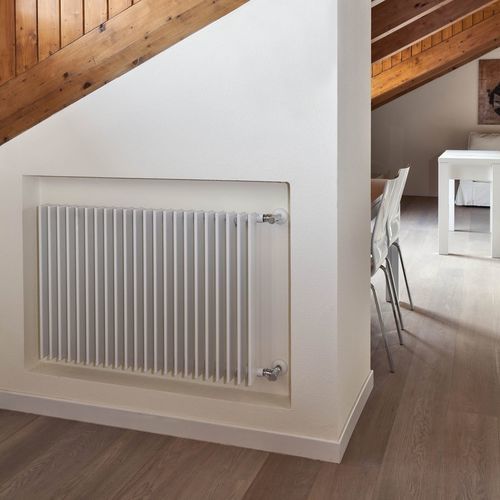 Heißwasser-Heizkörper - SPACE - DELTACALOR - 501 w...750 w / 0...500 w / 751 w...1000 w
