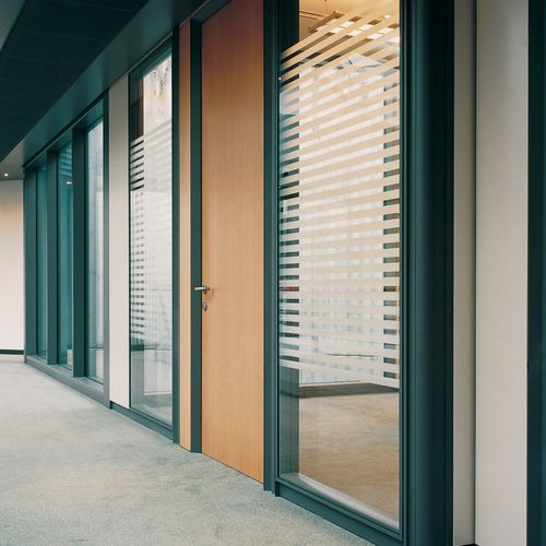 Abnehmbare Trennwand - P450 - Arlex - mit Glasfront / Holz / für professionellen Einsatz