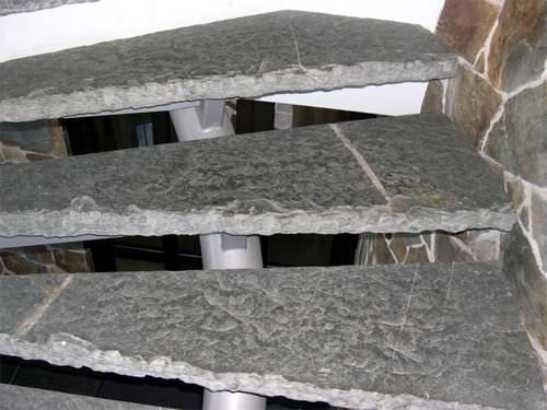 Natursteinstufe - CRYSTAL GREEN - Theis-Böger Schiefer-Pizarras - Schiefer