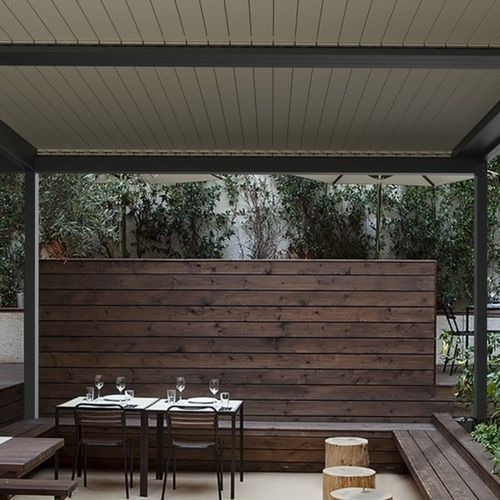 Selbsttragende Pergola - CORA - FIVE STARS ITALY - Aluminium / mit orientierbaren Lamellen / mit Sonnenschutzlamellen