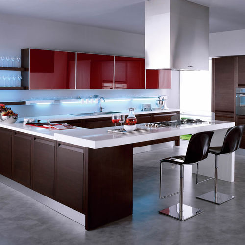 Moderne Küche - EVELYN - Torchetti Cucine - Holz / U-Rohr / mit integriertem Griff