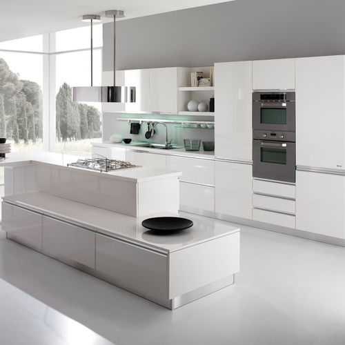 Moderne Küche - BEVERLY - Torchetti Cucine - Holz / Kochinsel / mit integriertem Griff