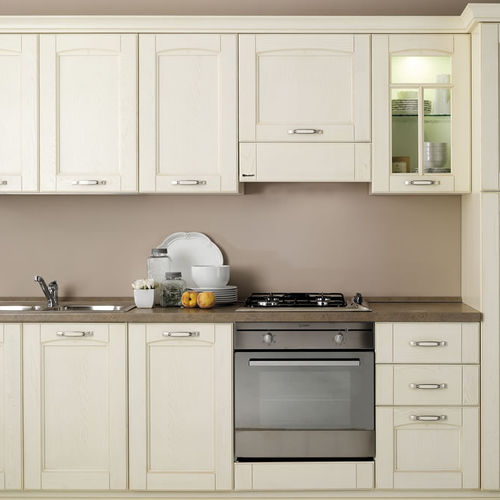 Klassische Küche - NEW VERONA - Torchetti Cucine - Holz / mit Griffen