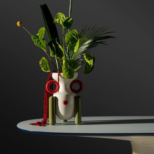 Vase / originelles Design - EXPLORER  - BD Barcelona Design - emaillierte Keramik / Tisch / von Jaime Hayon