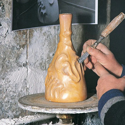 Moderne Vase - CASA DE FAMILIA - BD Barcelona Design - emaillierte Keramik / Tisch / weiß