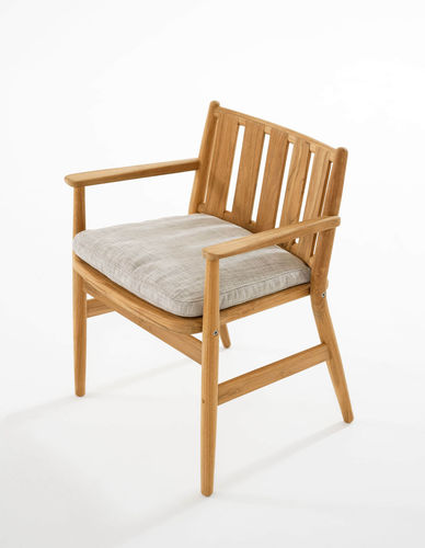 Moderner Gartenstuhl - LEVANTE 001 - RODA - für Außenbereich / Teakholz / Gestell aus Holz