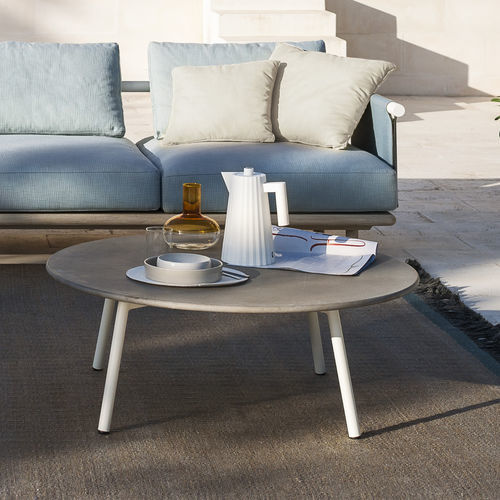 Moderner Couchtisch - PIPER 012 - RODA - Stein / Gestell aus Aluminium / rund