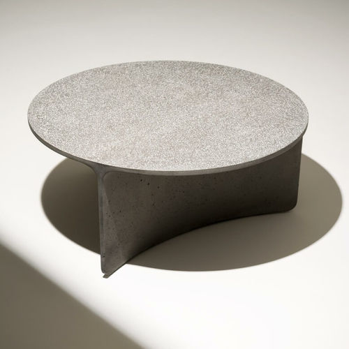 Moderner Couchtisch - ASPIC 002 - RODA - Beton / Gestell aus Beton / rund
