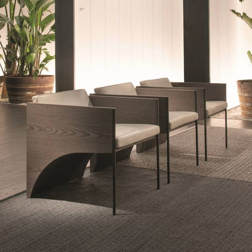 Moderner Sessel - Ark - Living Divani - Stoff / Leder / Sperrholz