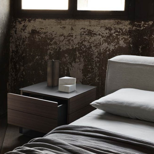 Moderner Nachttisch - HALFSQUARE - Living Divani - Holz / Gestell aus Metall / quadratisch