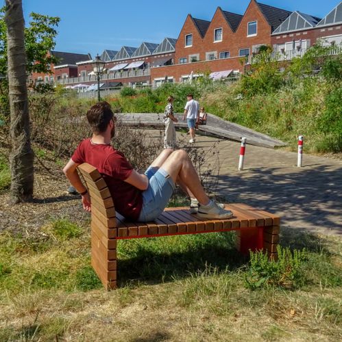 Moderne Sonnenliege - Solid Staple - Streetlife - Holz / thermolackierter Stahl / für den Innenraum