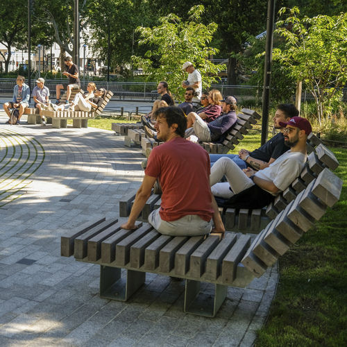 Moderne Sonnenliege - Rough&Ready - Streetlife - Massivholz / aus recyceltem Material / galvanisiertem Stahl