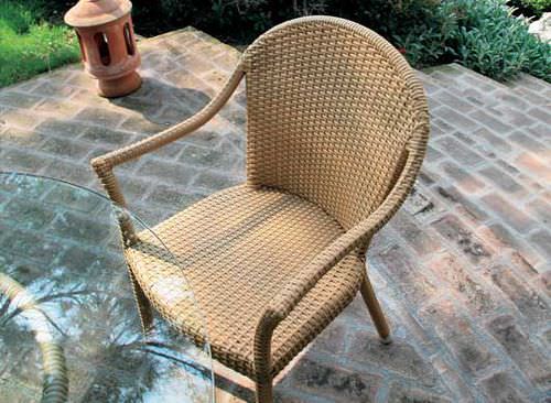 Moderner Gartenstuhl - ALASSIO - Dolcefarniente by DFN srl - geflochtenes Harz / für Privatgebrauch / mit Armlehnen