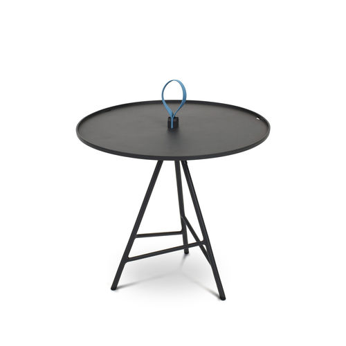 Moderner Beistelltisch - SOLO - FISCHER MÖBEL - lackiertes Aluminium / Gestell aus Aluminium / rund