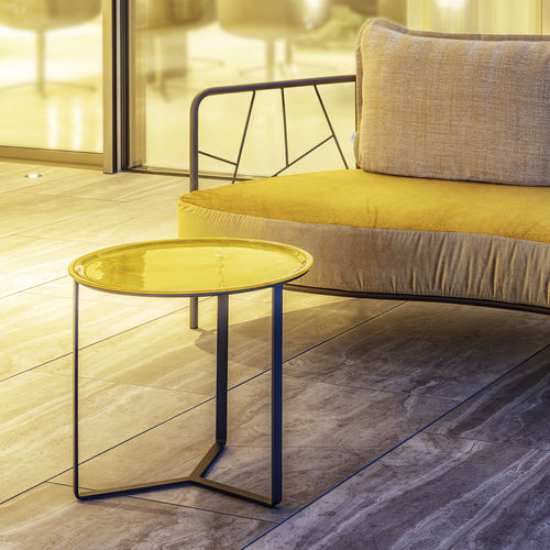 Beistelltisch / originelles Design - TRIOS - FISCHER MÖBEL - Glas / Gestell aus Edelstahl / rund