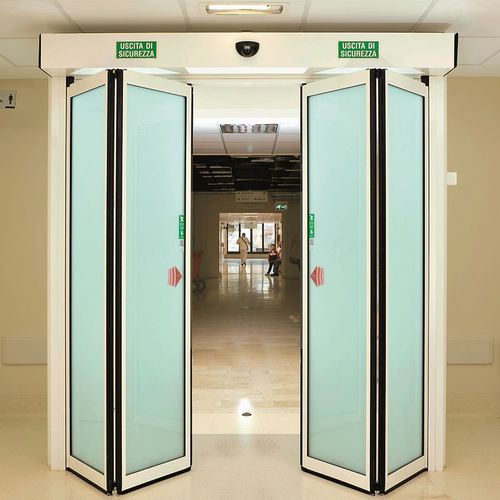 Tür für Innenbereich - FDA HOSPITAL - Ponzi - Aluminium / faltbar / Glas