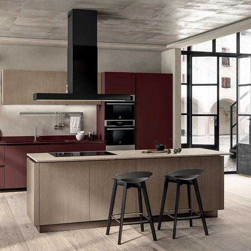Moderne Küche - LIBERAMENTE - SCAVOLINI - Holzfurnier / Glas / Quarz