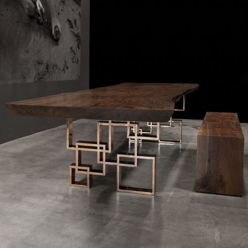 Moderner Esstisch - SQUARES - Hudson Furniture - Nussbaum / Massivholz / polierter Edelstahl