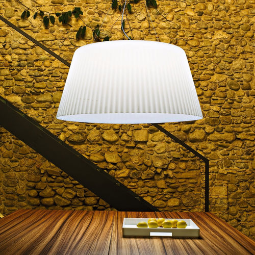Hängeleuchte - LAMPA-DARIA - SERRALUNGA - Polyethylen mit niedriger Dichte (LDPE) / modern / für Außenbereich