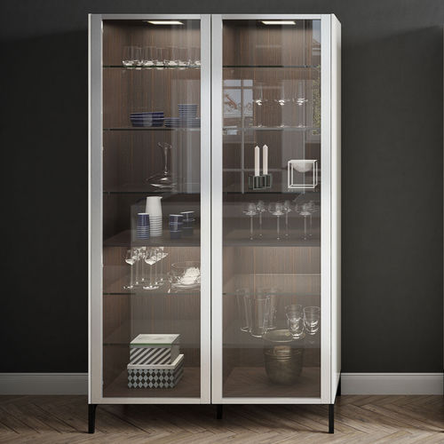 Moderner Geschirrschrank - URBAN : SE + S2 - SIEMATIC - lackiertes Holz / Glas