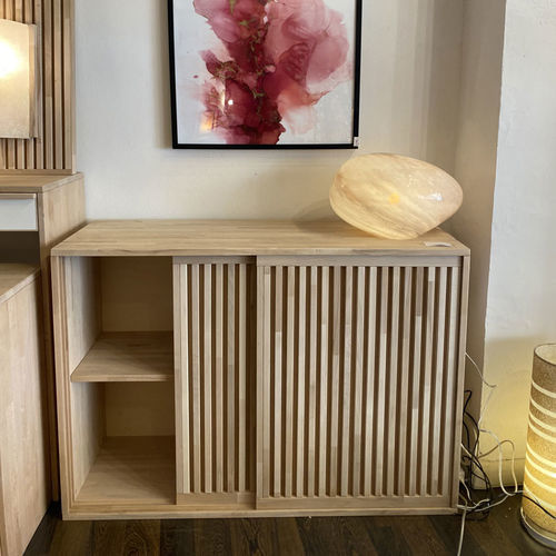 Modernes Sideboard - VERTICAL - Cinius - Massivholz / maßgefertigt / mit Schiebetür